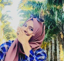 Zahra Nizam - Artist